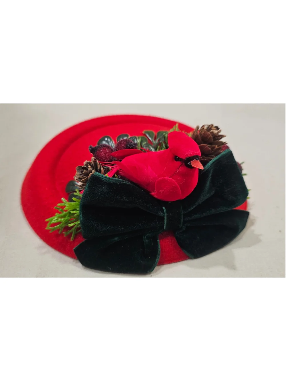Three By The Sea Holiday Cardinal Hat Clip One Size Red Green